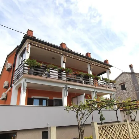Tre Pini 4* Seget (Umag)