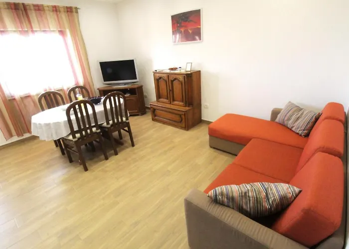 Guest house Tre Pini 4*